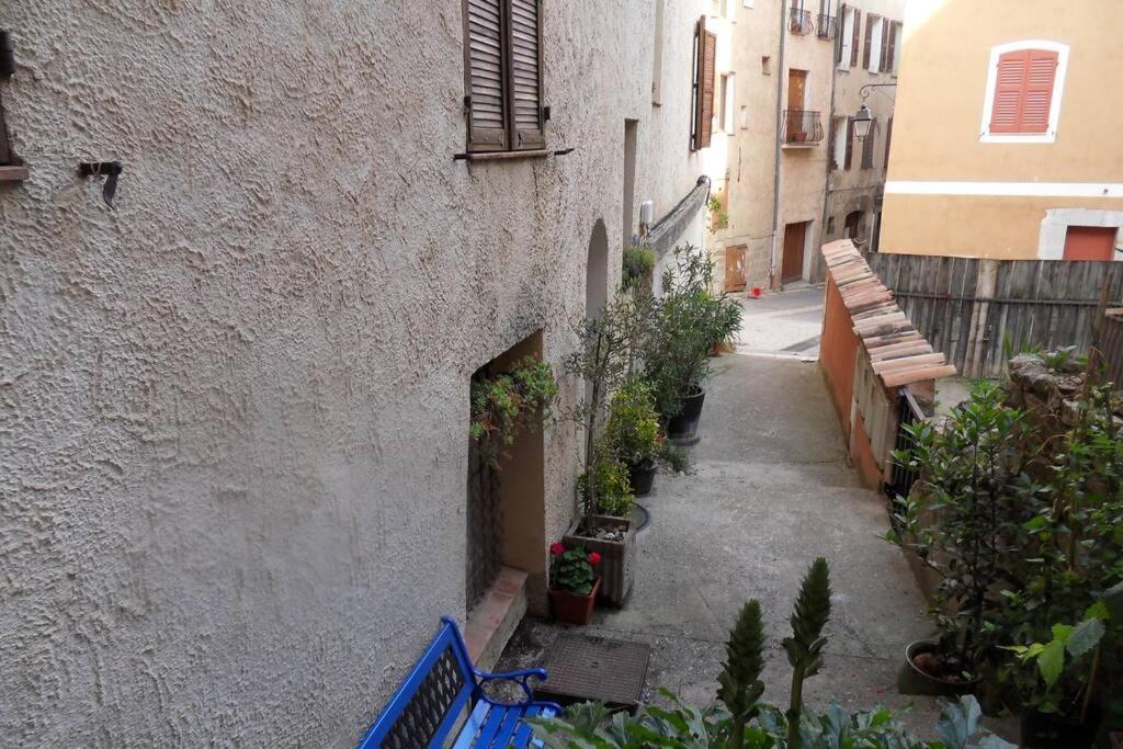 L'Appart A Cotignac, Tout Compris, Calme Et Confort Exterior foto